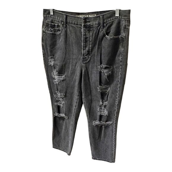 NWOT AMERICAN EAGLE Plus Size Black distressed Jeans. - Picture 7 of 15